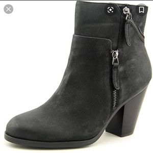 Vince Camuto Hinnegan Black Leather Booties 7.5